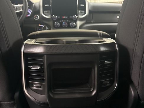 New 2026 RAM 1500 4x4 Crew Cab image 25