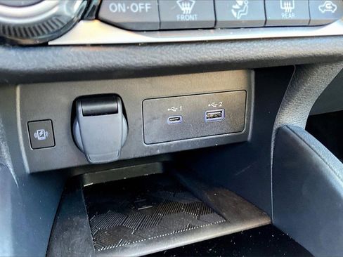 Used 2024 Nissan Versa SR w/ Trunk Package image 26