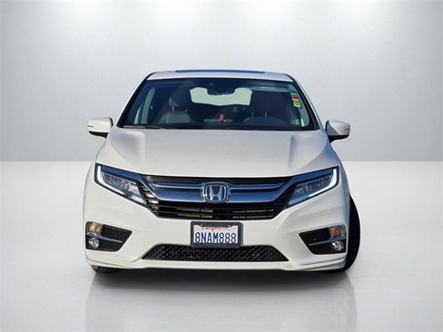 Used 2020 Honda Odyssey Touring image 2