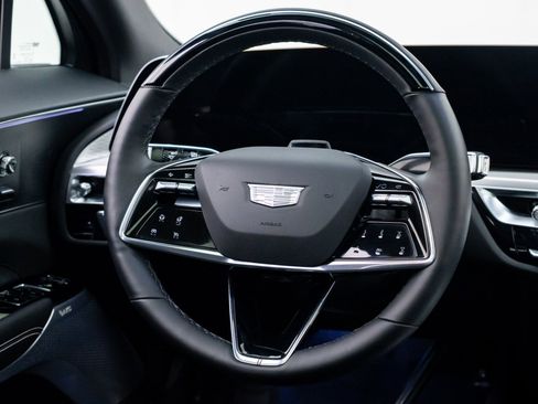 Certified 2025 Cadillac Lyriq Luxury w/ LPO, Floor Liner Package AWD/4WD image 12