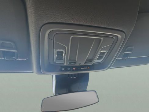 Used 2023 GMC Sierra 1500 Elevation image 23