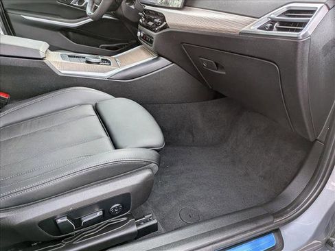 Used 2025 BMW 330i xDrive 330i xDrive image 16