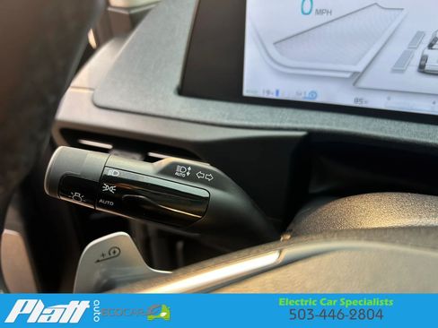 Used 2024 Kia EV6 Wind w/ Wind Technology Package AWD/4WD image 21