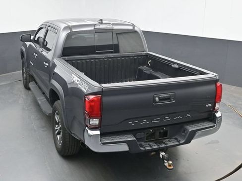 Used 2019 Toyota Tacoma TRD Off-Road AWD/4WD image 35