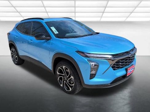 New 2026 Chevrolet Trax RS w/ Driver Confidence Package image 1