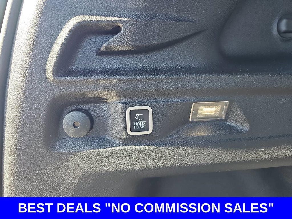 Used 2023 Jeep Grand Cherokee L Limited w/ Luxury Tech Group II AWD/4WD image 14