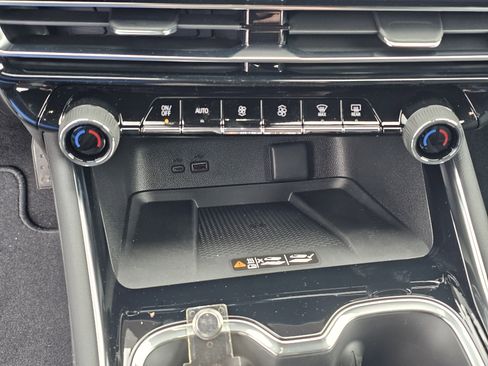 New 2026 Chevrolet Traverse LT w/ Driver Confidence Package image 27