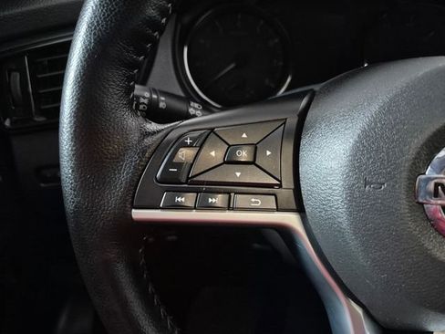 Used 2022 Nissan Rogue Sport SV w/ Technology Package AWD/4WD image 19