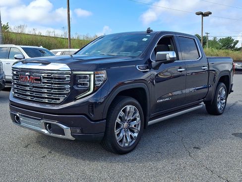 Certified 2025 GMC Sierra 1500 Denali w/ Denali Reserve Package AWD/4WD image 3