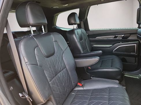Used 2024 Kia Telluride SX Prestige X-Pro AWD/4WD image 10