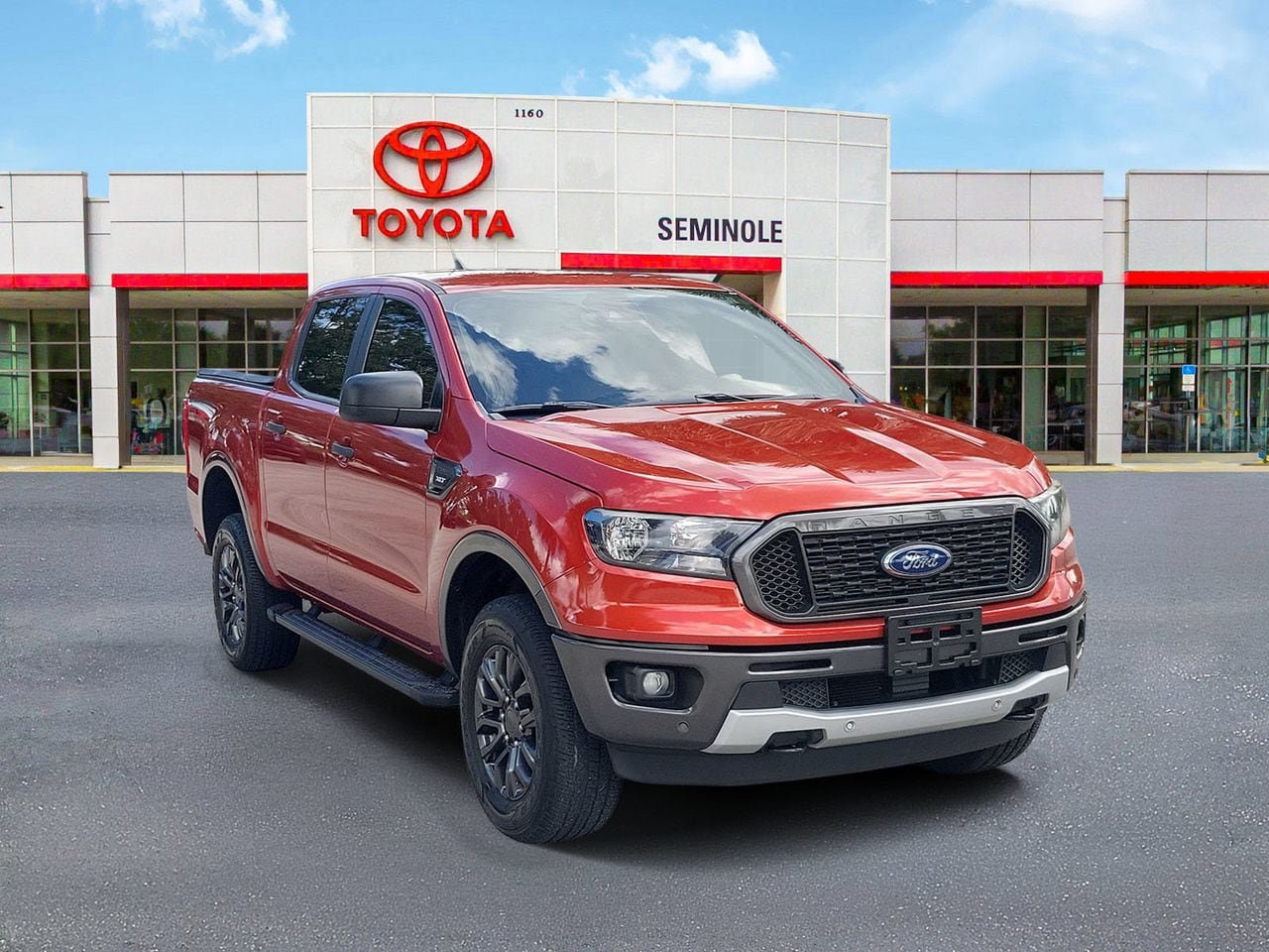 Used 2019 Ford Ranger XLT w/ Equipment Group 302A Luxury RWD image 2