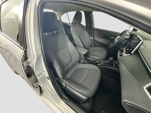 Used 2021 Toyota Corolla LE w/ Carpet Mat Package (TMS) FWD image 28