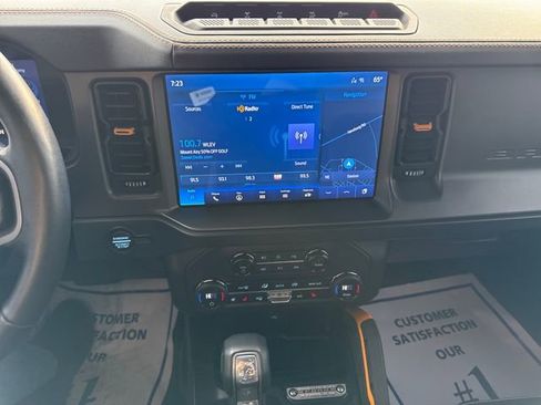 Used 2024 Ford Bronco Badlands AWD/4WD image 30