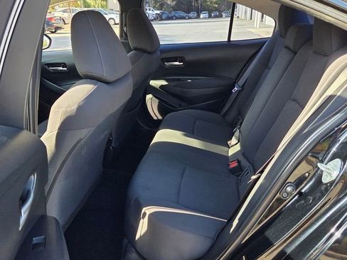 Used 2020 Toyota Corolla LE image 10