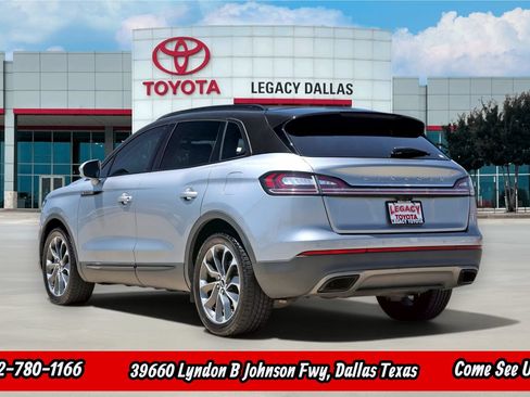 Used 2021 Lincoln Nautilus Reserve FWD image 8