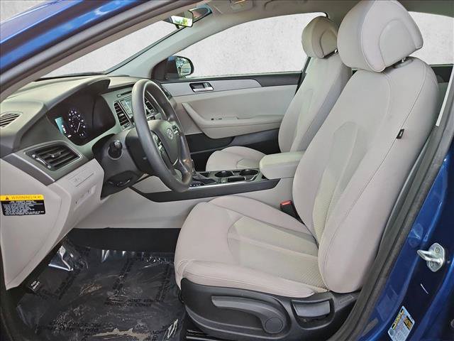 Used 2015 Hyundai Sonata SE FWD image 14