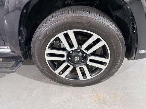 Used 2016 Toyota 4Runner Limited image 15