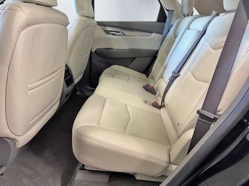 Used 2017 Cadillac XT5 Luxury w/ LPO, Wheel Lock Package AWD/4WD image 23