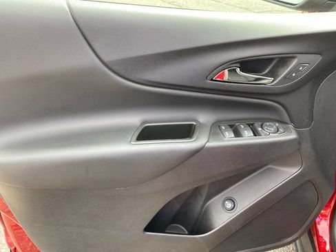 Certified 2024 Chevrolet Equinox LT w/ LPO, Floor Liner Package FWD image 15