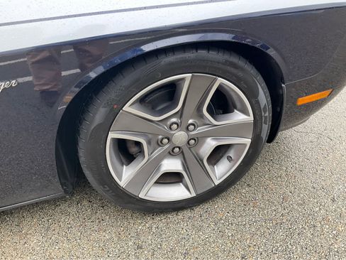 Used 2012 Dodge Challenger R/T RWD image 21