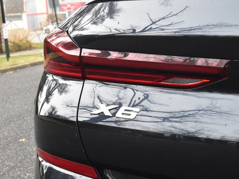 Used 2021 BMW X6 xDrive40i w/ M Sport Package AWD/4WD image 17