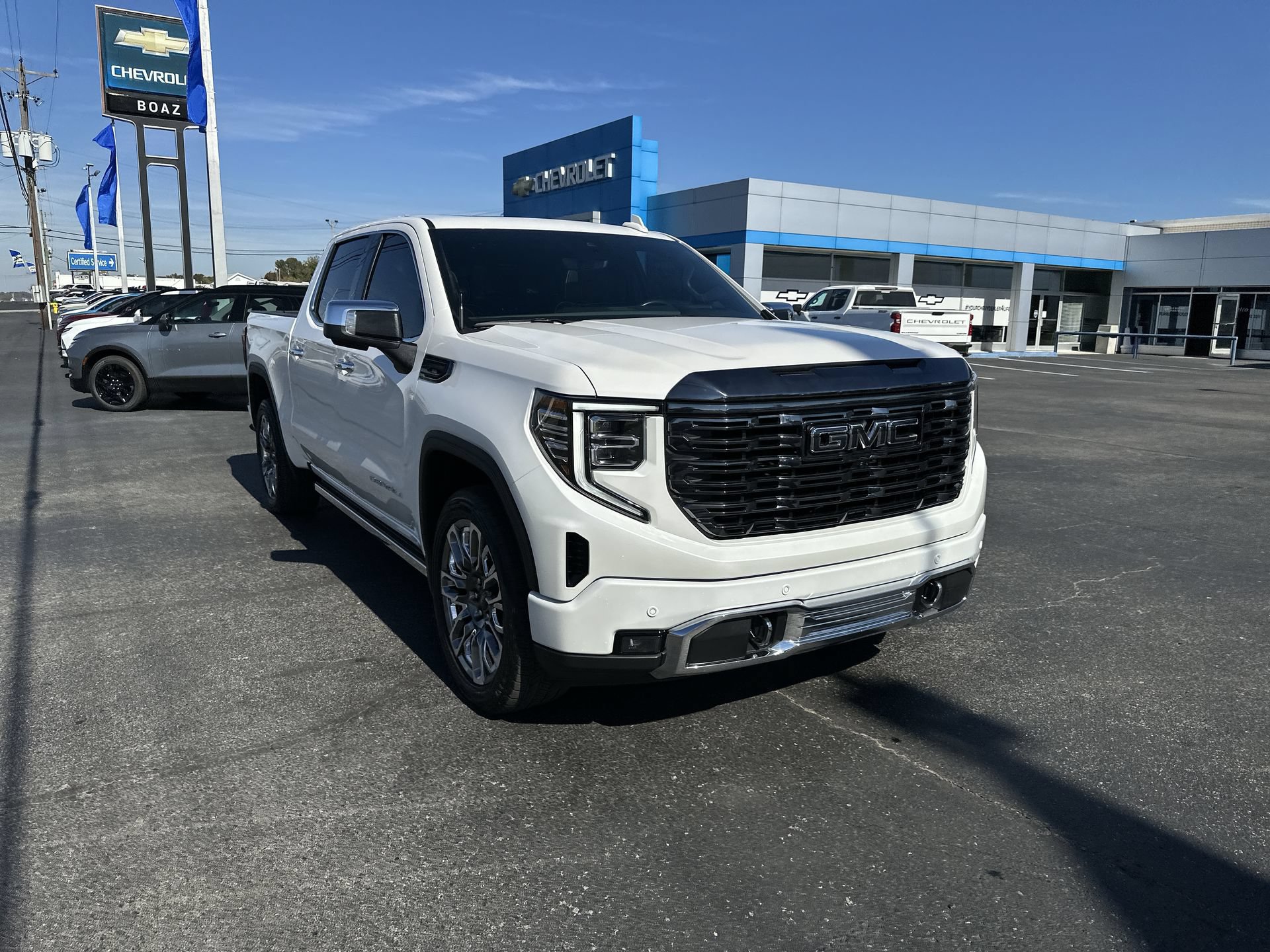 Certified 2024 GMC Sierra 1500 Denali Ultimate AWD/4WD image 1
