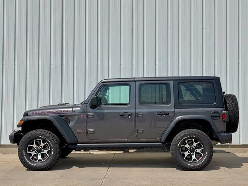 Used 2023 Jeep Wrangler Unlimited Rubicon w/ Dual Top Group AWD/4WD image 3