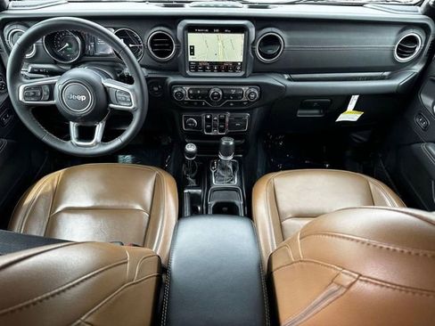 Used 2023 Jeep Wrangler Unlimited Sahara w/ Cold Weather Group AWD/4WD image 26