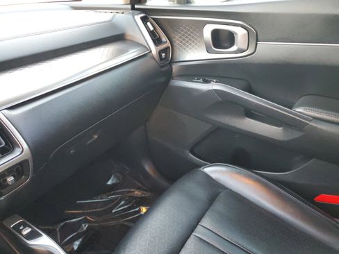 Certified 2021 Kia Sorento S image 24