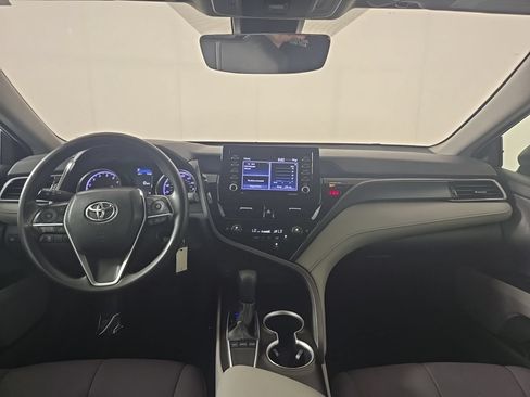 Used 2024 Toyota Camry LE FWD image 9
