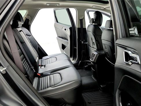 Used 2023 Kia Sportage SX Prestige image 18