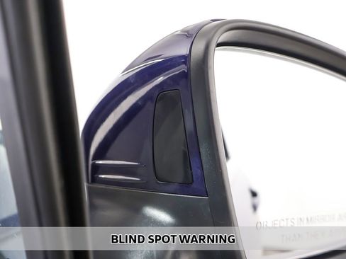 Used 2024 Volkswagen Tiguan SE image 5