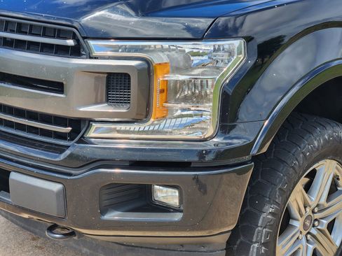 Used 2018 Ford F150 XLT w/ Equipment Group 302A Luxury AWD/4WD image 9