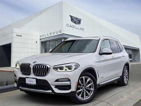 Used 2018 BMW X3 xDrive30i image 1
