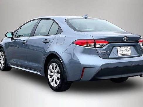 Used 2025 Toyota Corolla LE image 4