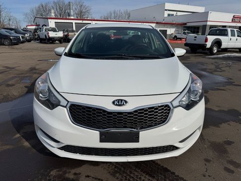Used 2016 Kia Forte LX image 8