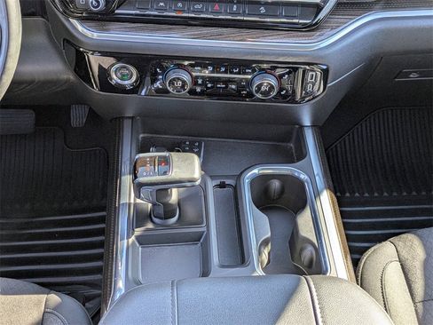 Used 2024 Chevrolet Silverado 1500 RST w/ Z71 Off-Road Package image 18