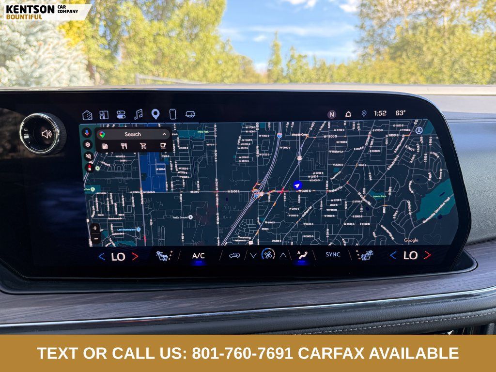 Used 2025 Chevrolet Suburban Z71 AWD/4WD image 23