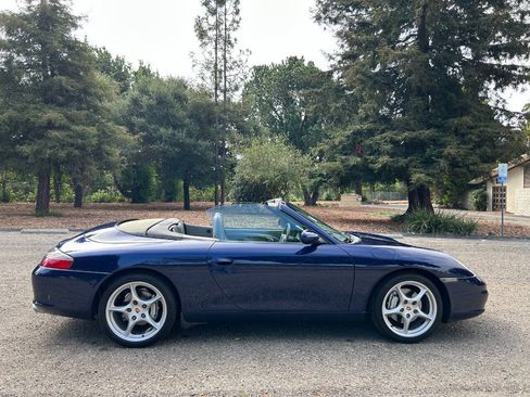 Used 2003 Porsche 911 Carrera 4 AWD/4WD image 16