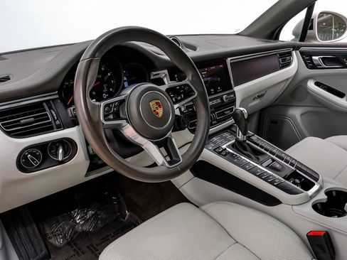 Used 2021 Porsche Macan GTS AWD/4WD image 3