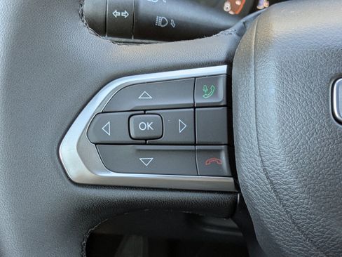 New 2026 Jeep Compass Latitude image 23