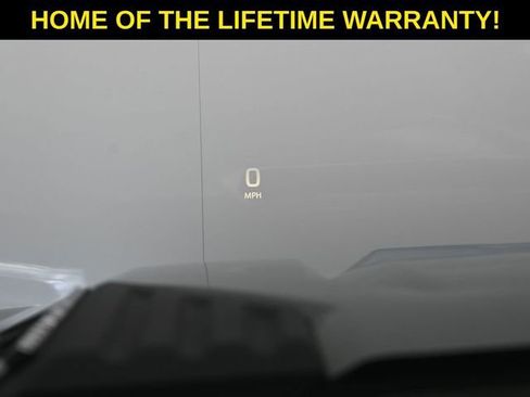 Used 2024 Chevrolet Silverado 3500 High Country w/ Technology Package image 17