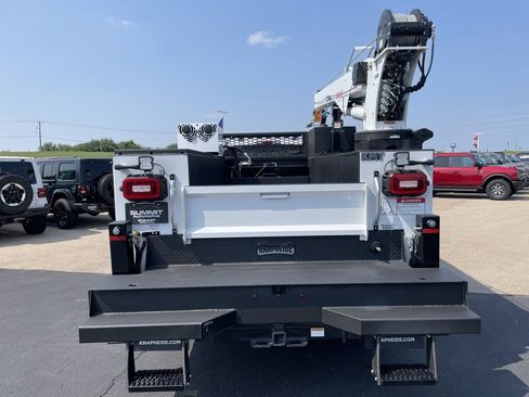 New 2025 Ford F550 4x4 SuperCab Super Duty image 32