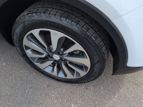 Certified 2021 Buick Encore Preferred w/ Safety Package image 12