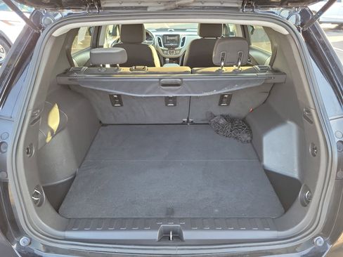 Used 2019 Chevrolet Equinox LS w/ LS Convenience Package image 9