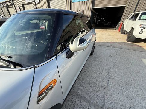 Used 2016 MINI Cooper 2-Door Hardtop image 4