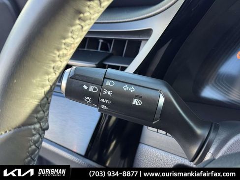 Used 2022 Lexus ES 350 w/ Accessory Package image 17