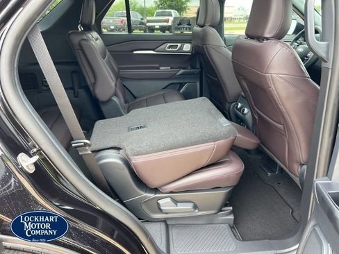 New 2026 Ford Explorer Platinum RWD image 31