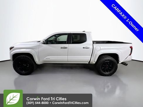 Used 2024 Toyota Tacoma Limited image 6