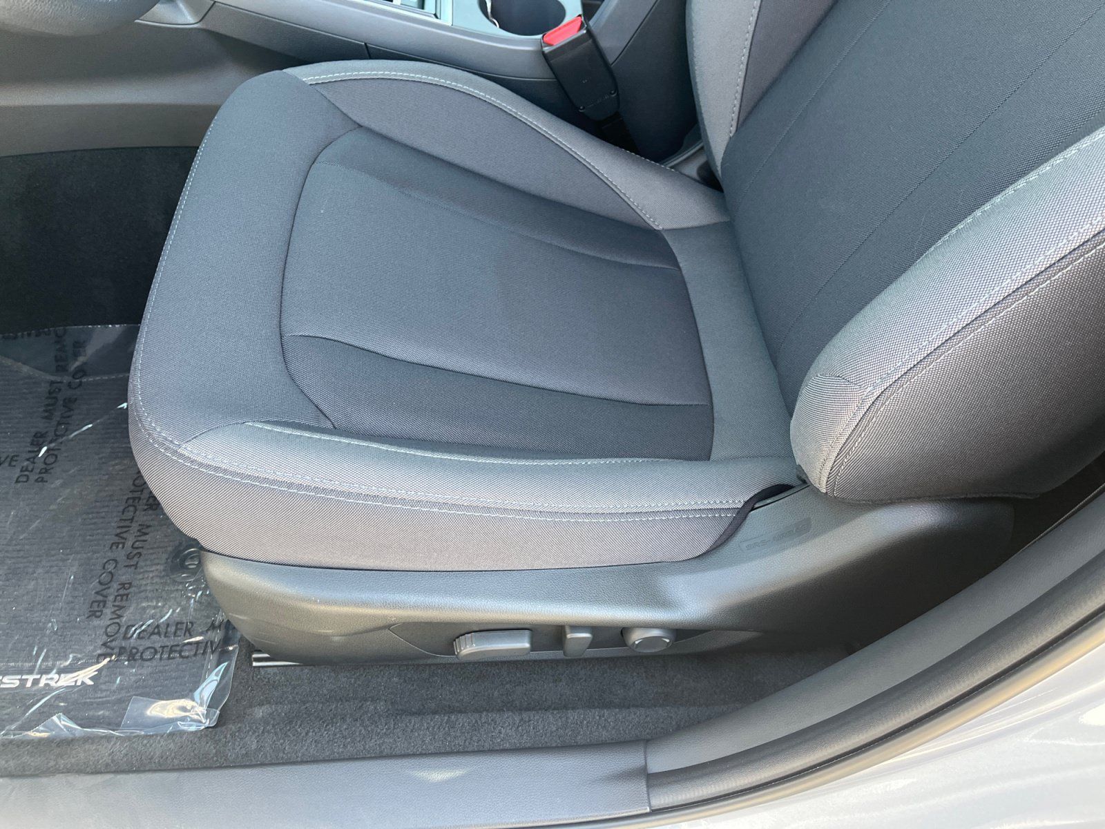 Certified 2025 Subaru Crosstrek 2.5i Premium AWD/4WD image 14